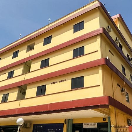 Oyo 3372 Hotel Pelita Terang Nagoya Buitenkant foto