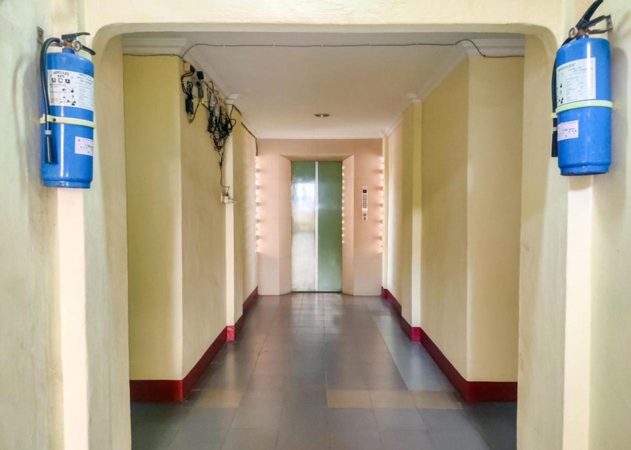 Oyo 3372 Hotel Pelita Terang Nagoya Buitenkant foto