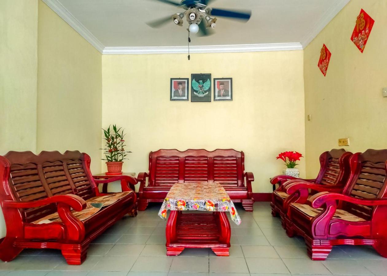 Oyo 3372 Hotel Pelita Terang Nagoya Buitenkant foto
