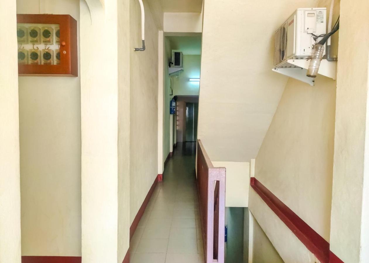Oyo 3372 Hotel Pelita Terang Nagoya Buitenkant foto